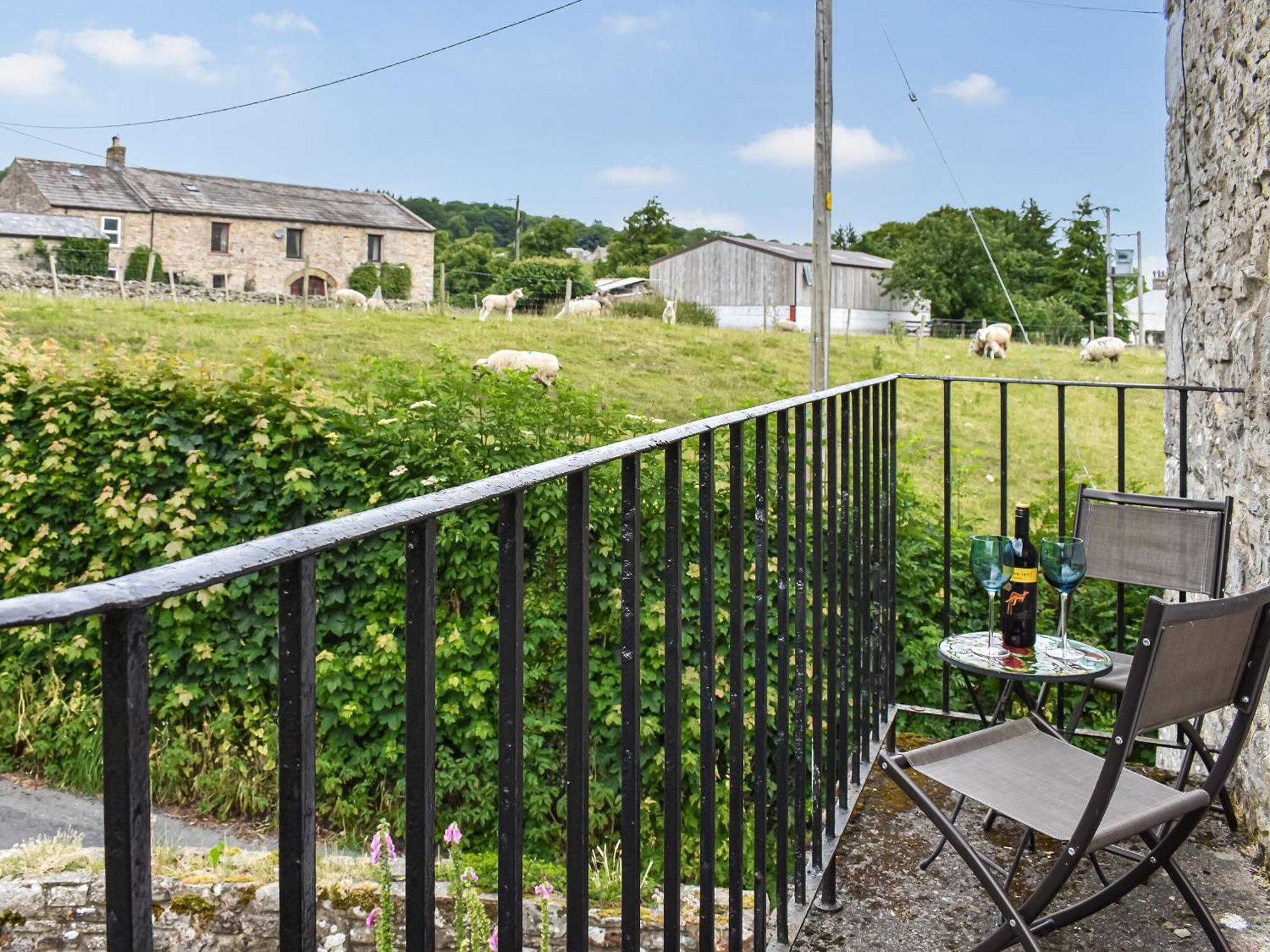 1 The Old Corn Mill Villa West Burton Exteriör bild